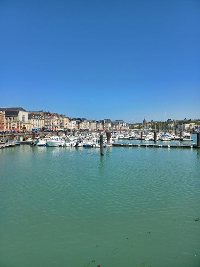 Bleu D'Arques Appartement Lumineux Et Calme Dieppe Exterior foto